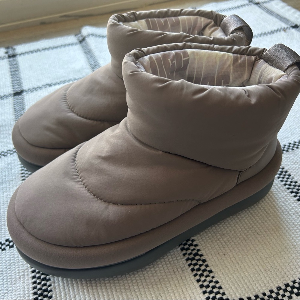 UGG Classic Maxi Mini Walnut Brown Puff Ankle Taupe Winter Boots Sz 5 Uggs